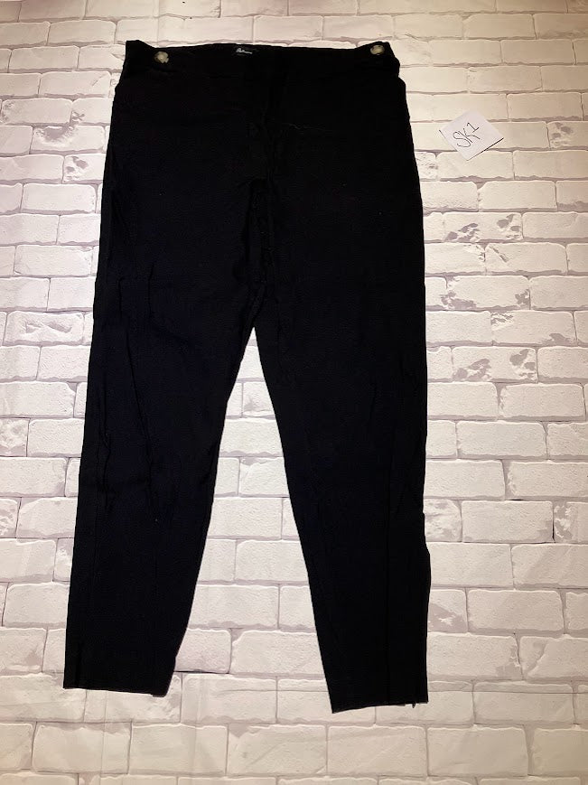Ladies Bottoms Size 18