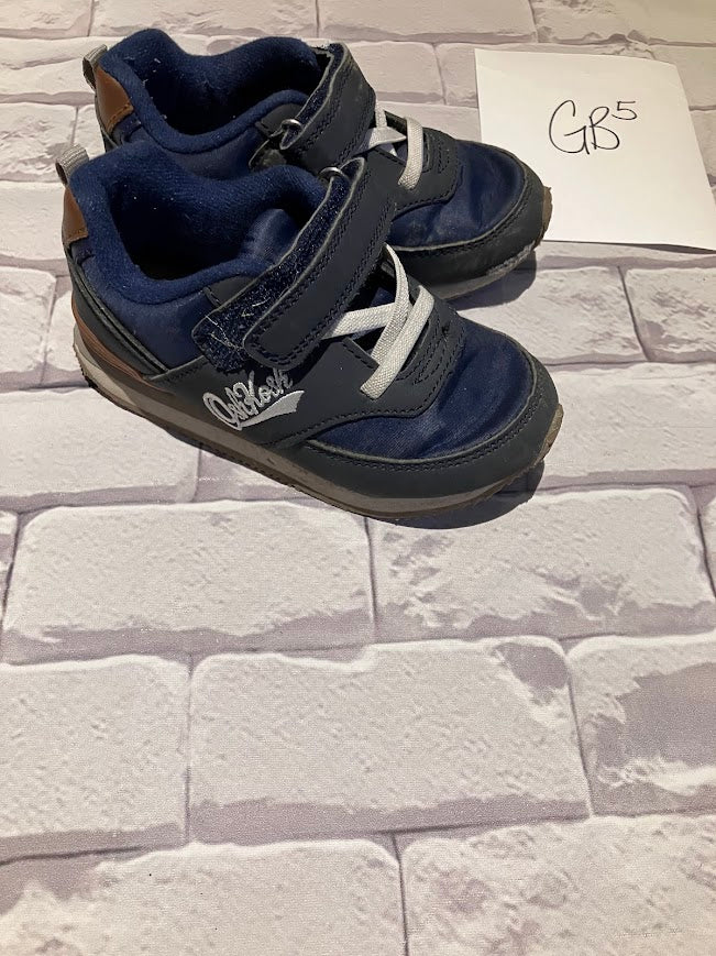 Shoes Size 9