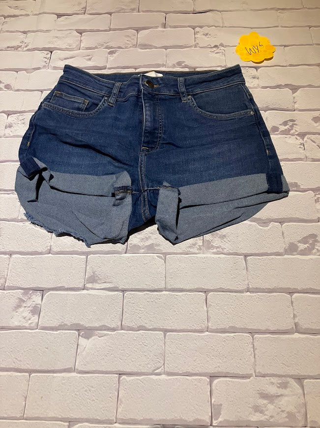 Ladies Bottoms Size 4