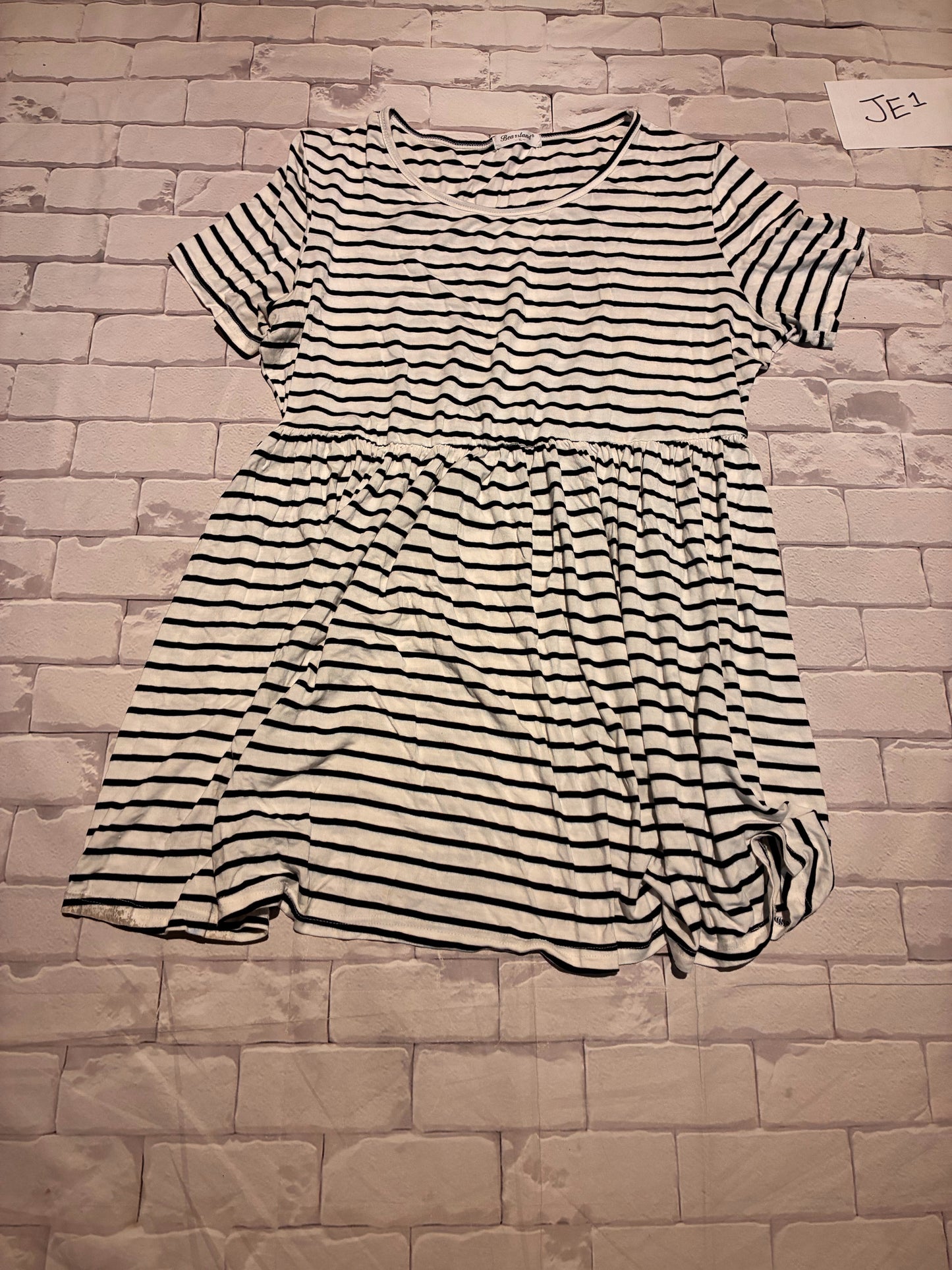 Ladies Top Size XL Maternity