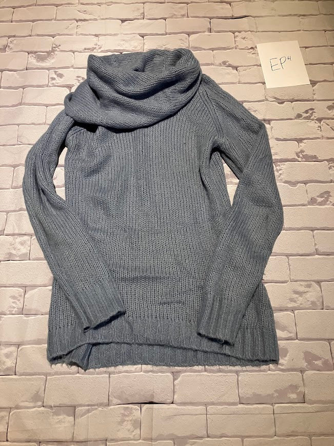Ladies Top Size S