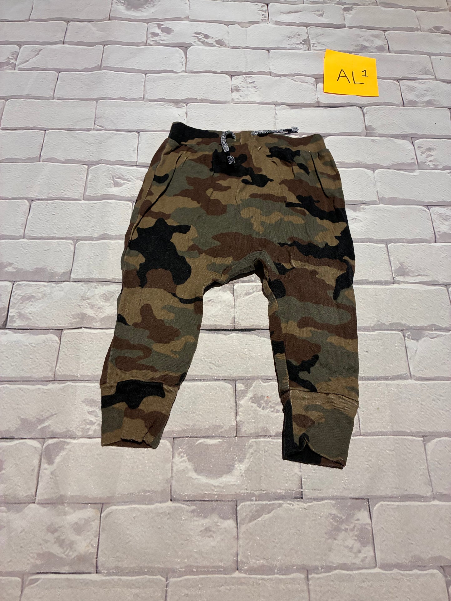 Bottoms Size 6-12m