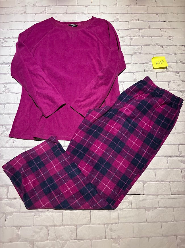 Ladies Sleepwear Size XL