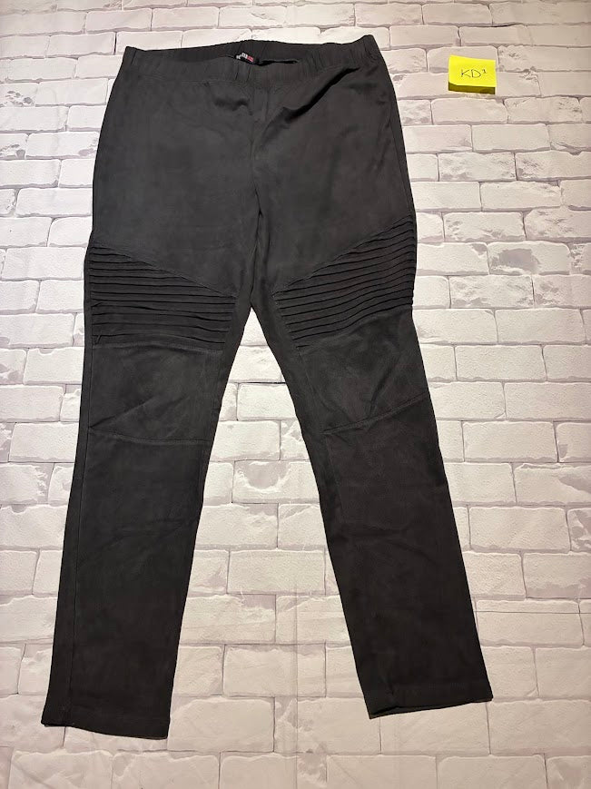 Ladies Bottoms Size XL