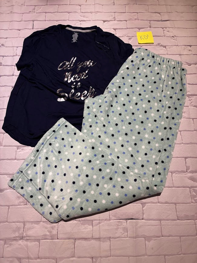 Ladies Sleepwear Size XL
