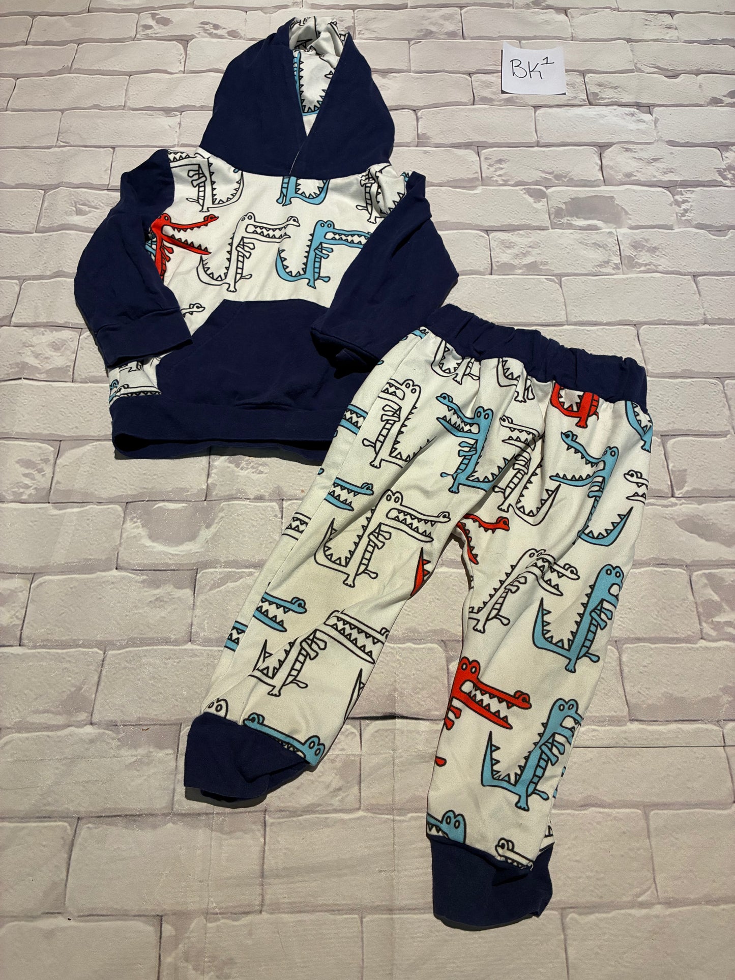 Outfit Size 12-18m