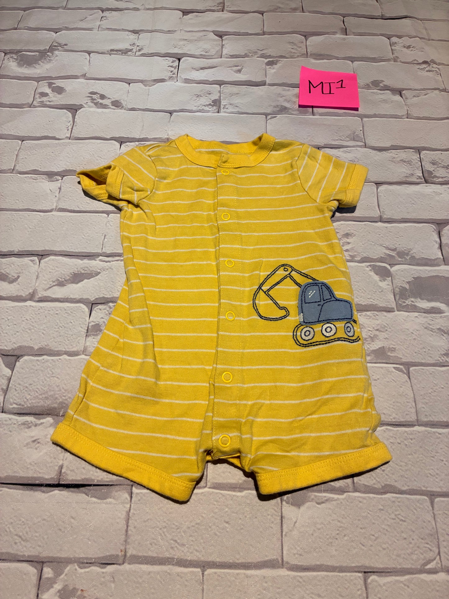Outfit Size 6m