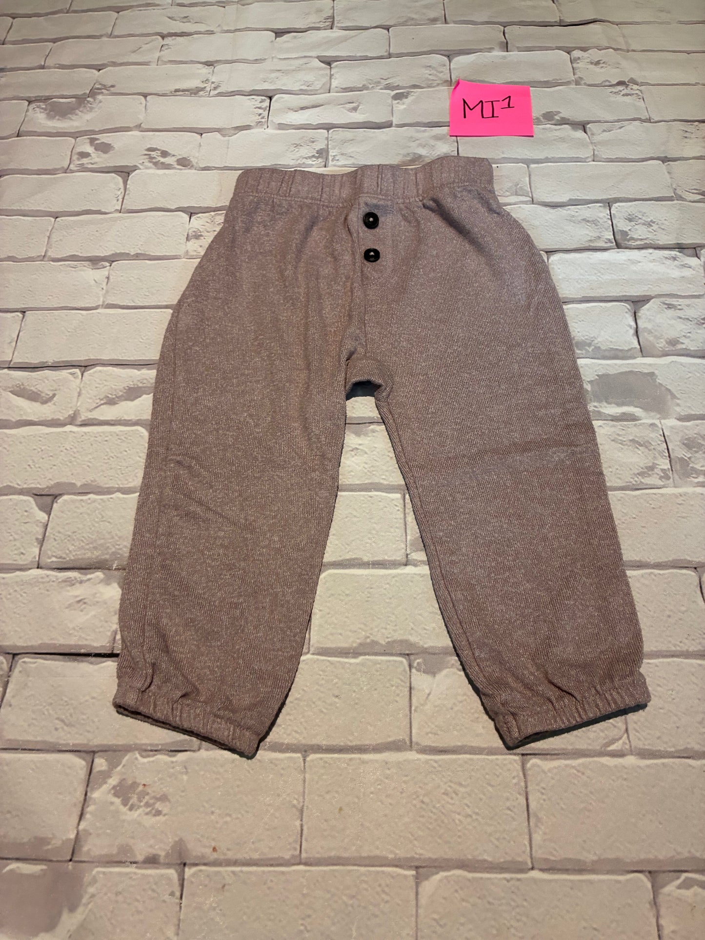 Bottoms Size 18m