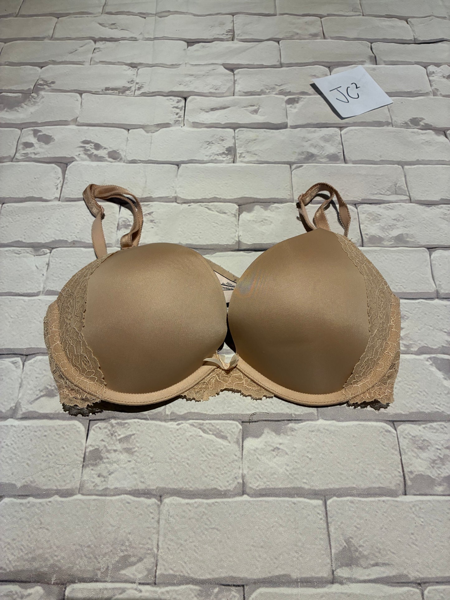 Ladies Bra Size 32D with Padding