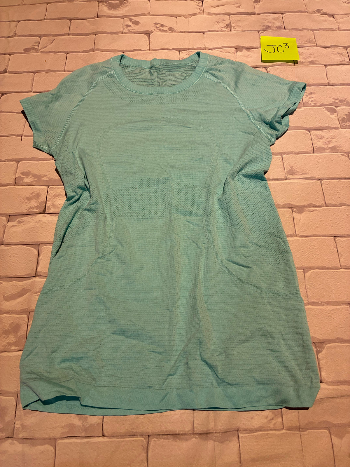 Ladies Top Size 6
