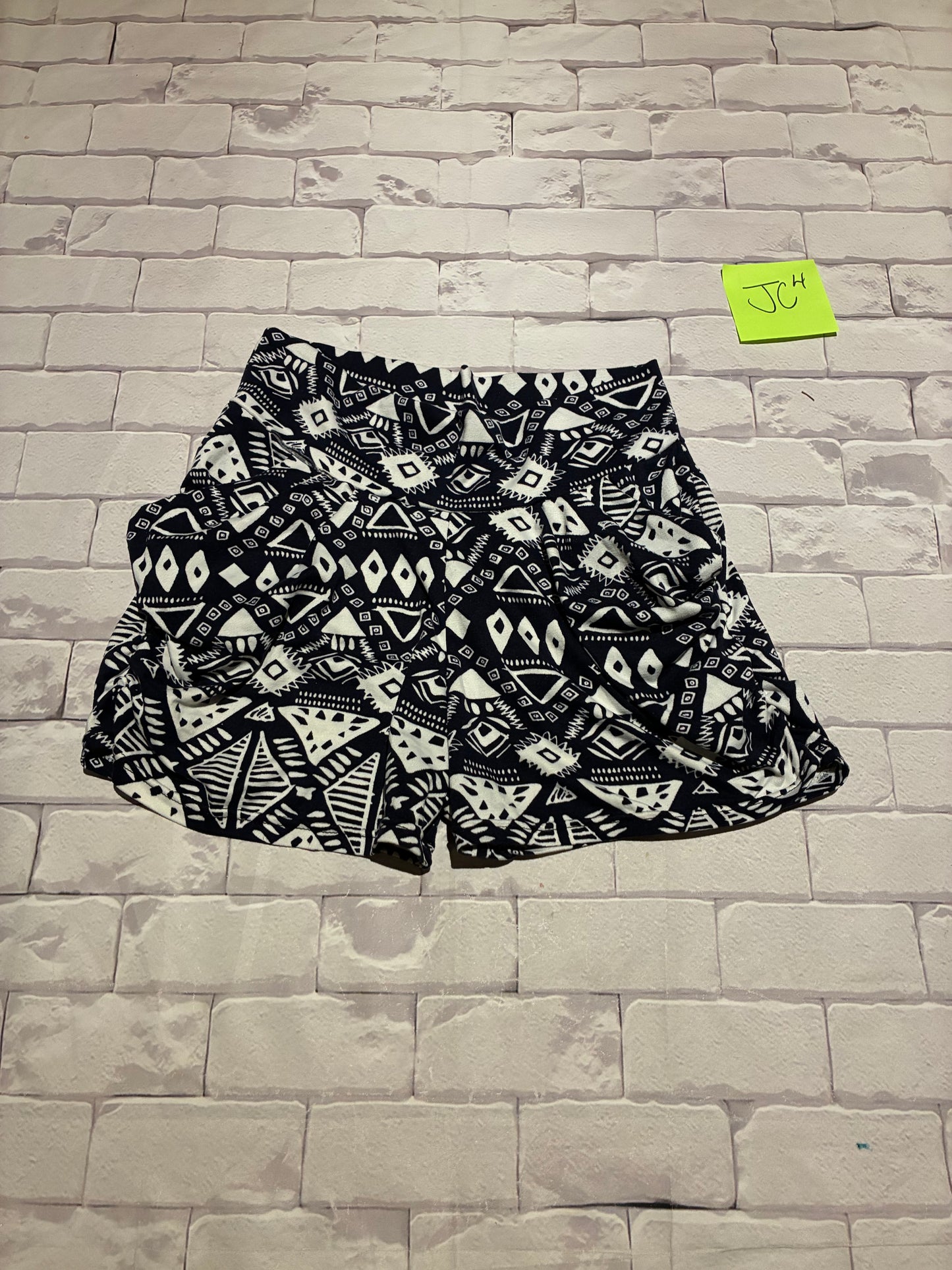 Ladies Bottoms Size S