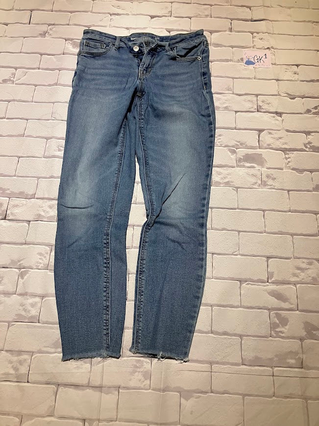 Ladies Bottoms Size 2 Petite