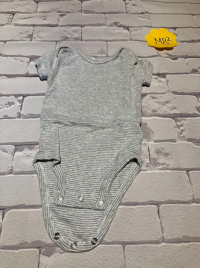 Boys Top Size 6m