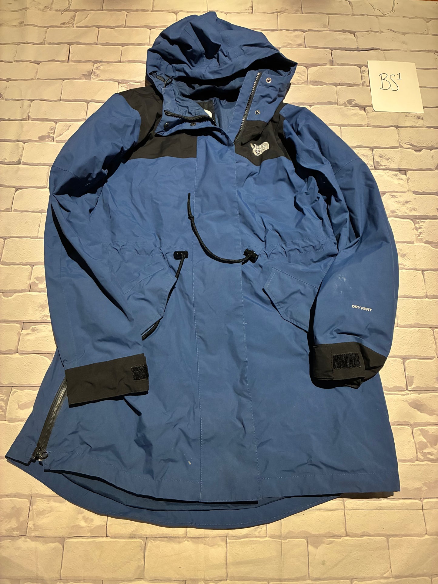Ladies Outerwear Size M