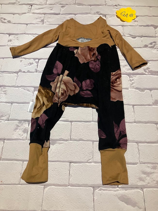 Girls Outfit Size 9-12m