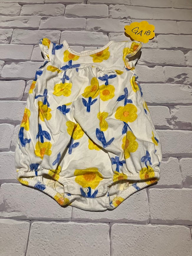 Girls Outfit Size 6-12m
