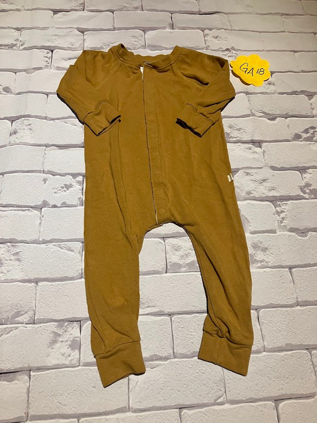 Boys Outfit Size 6-12m