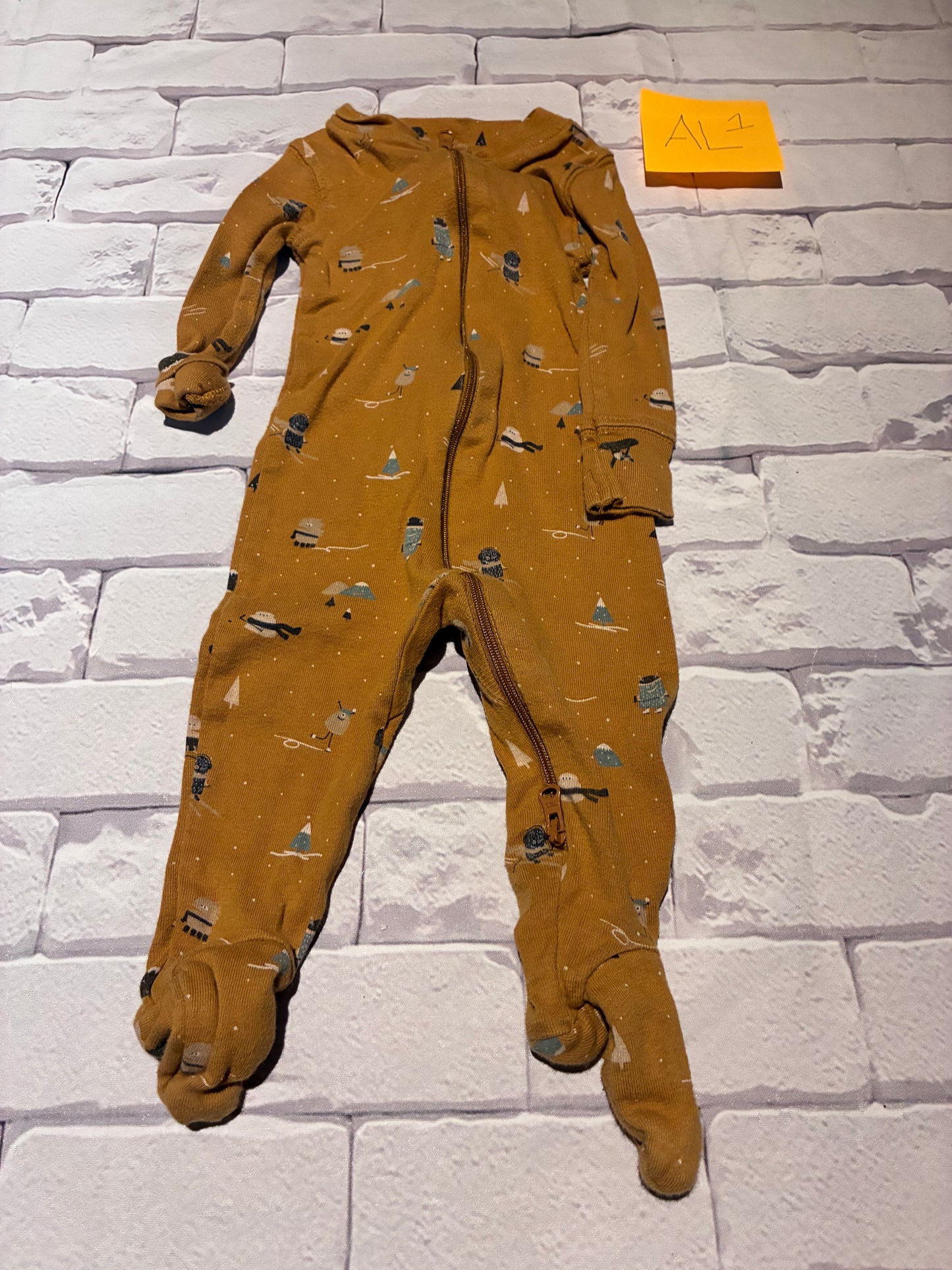Sleepwear Size 6-9m