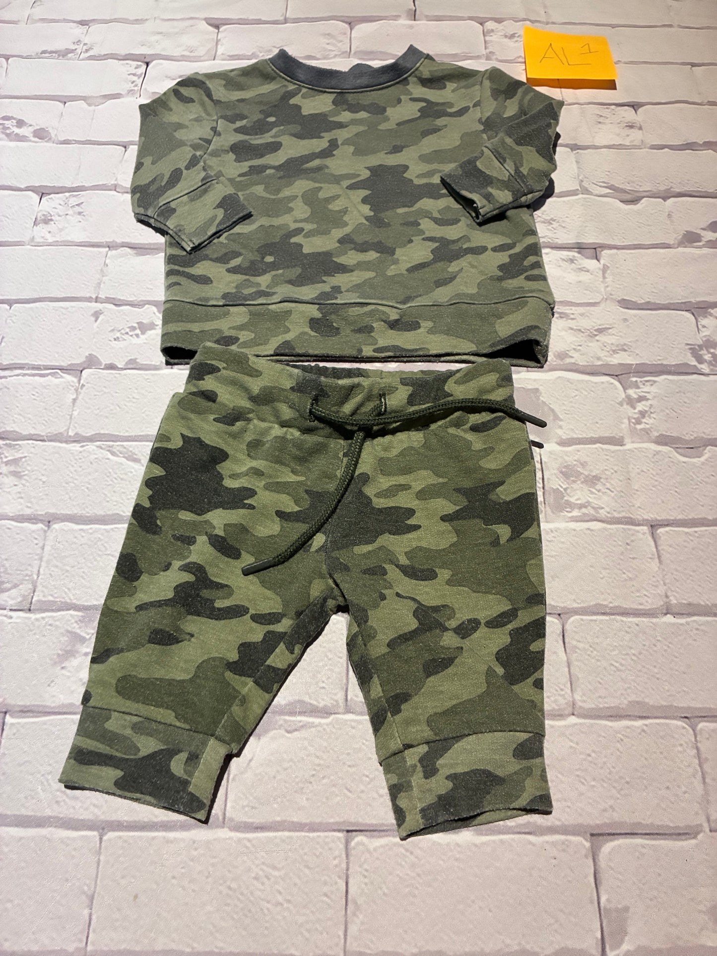 Outfit Size 6m