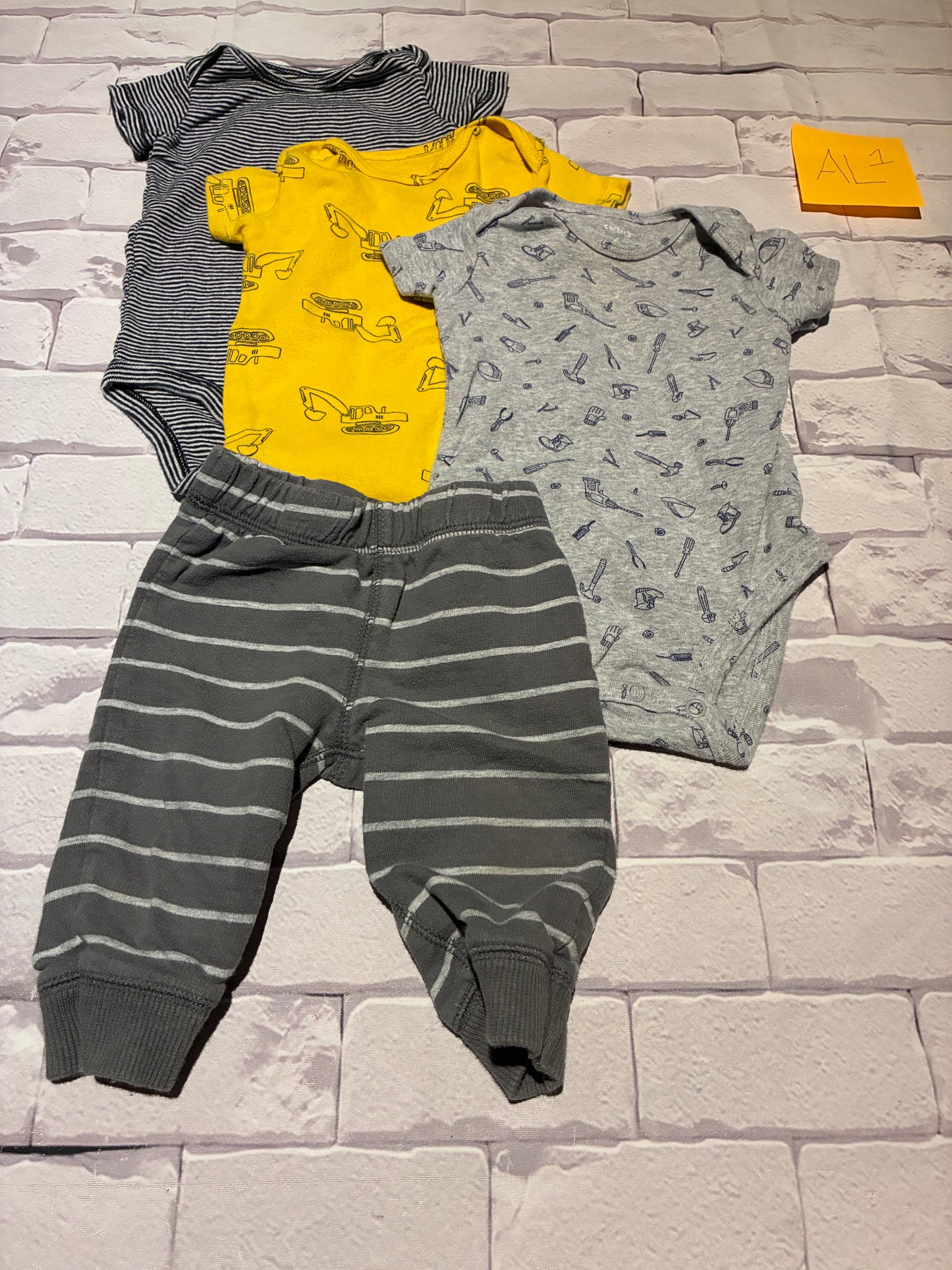 Outfit Size 6m