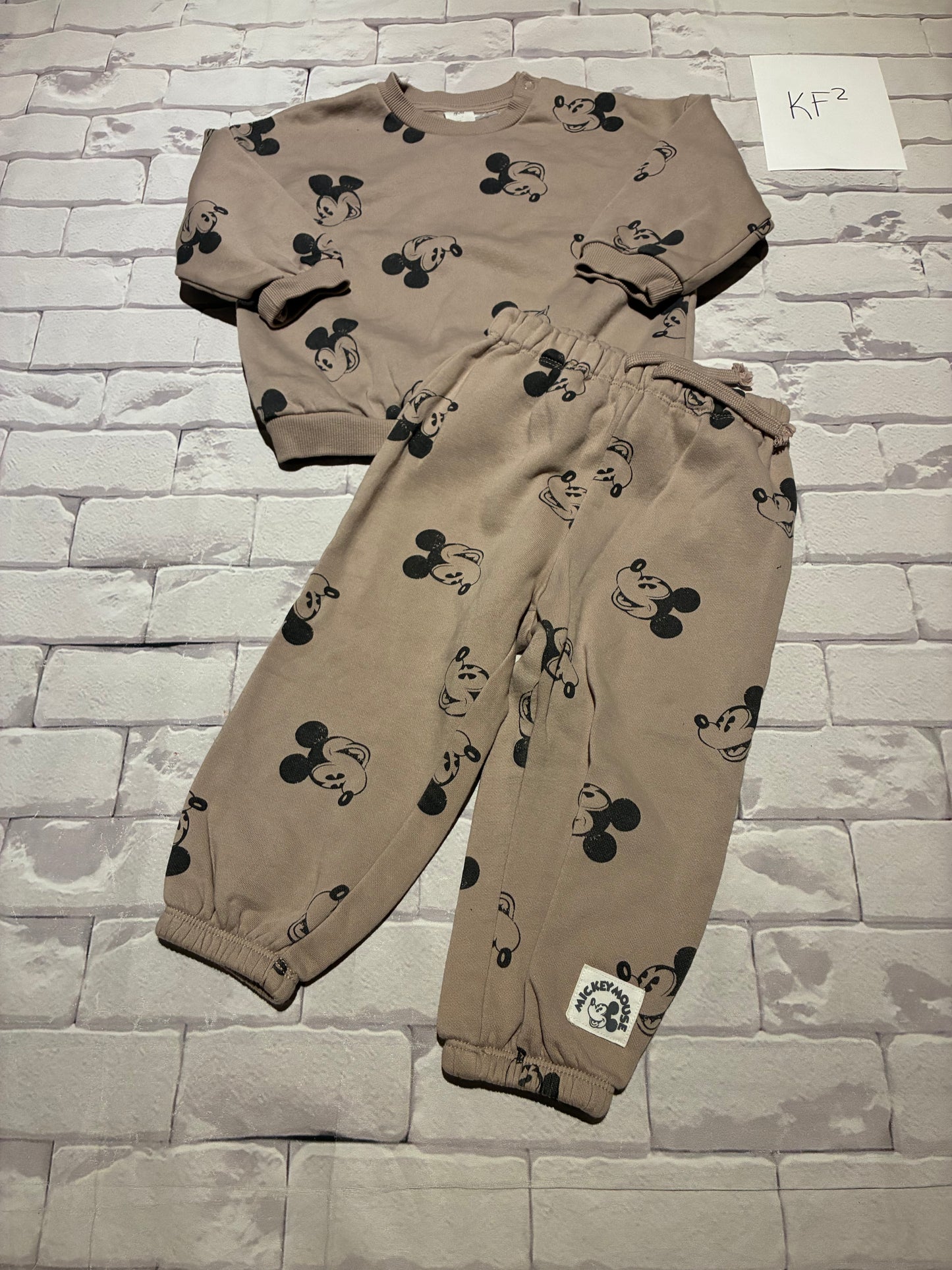 Outfit Size 12-18m
