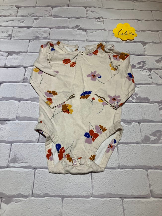 Girls Top Size 9m
