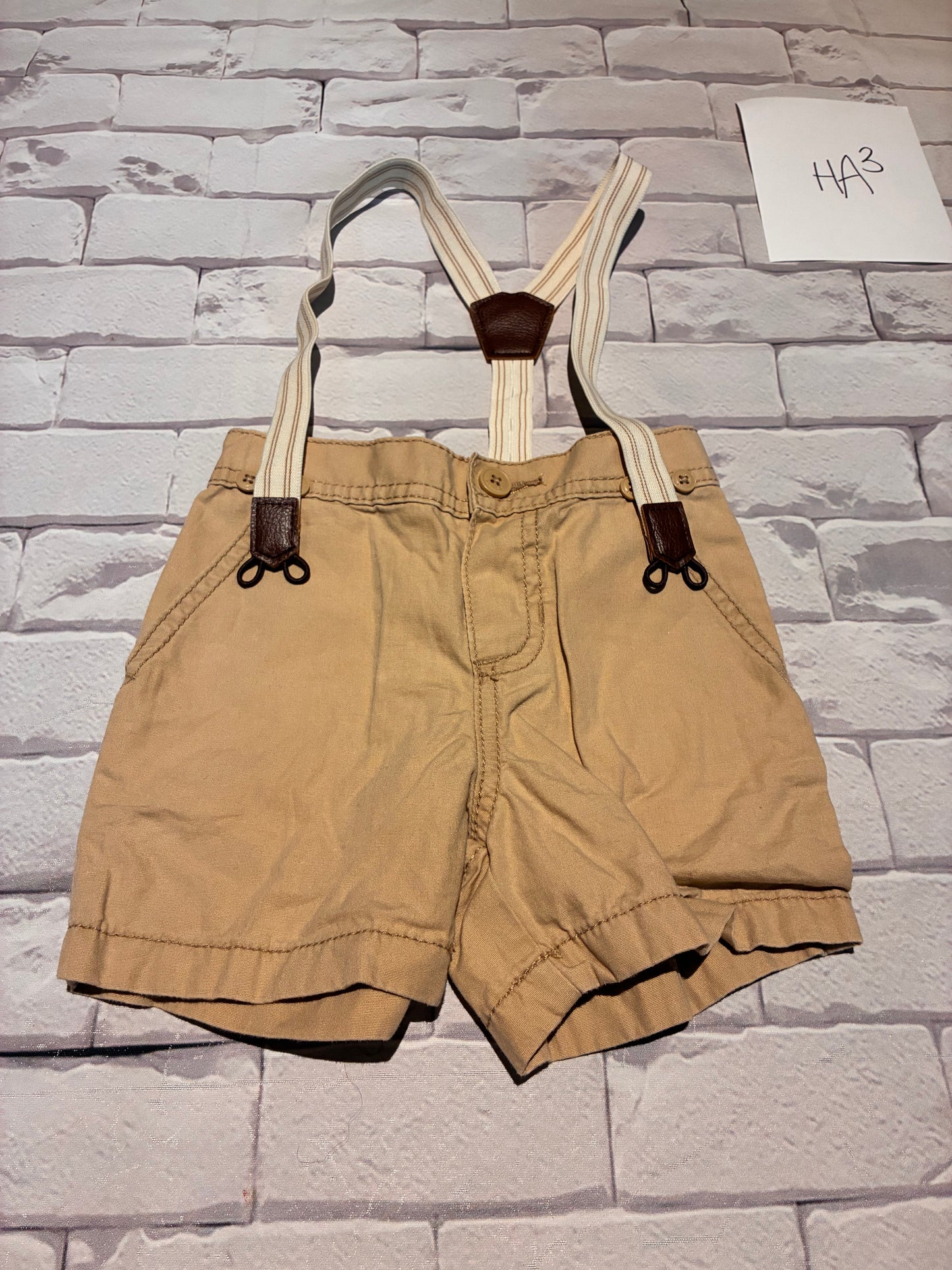 Bottoms Size 18m