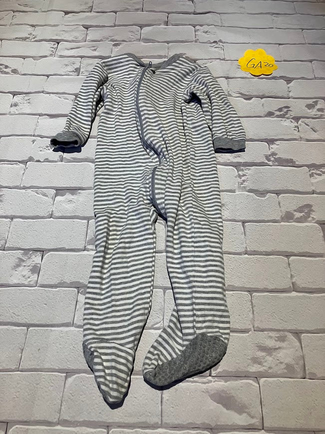 Girls Sleepwear Size 12-18m