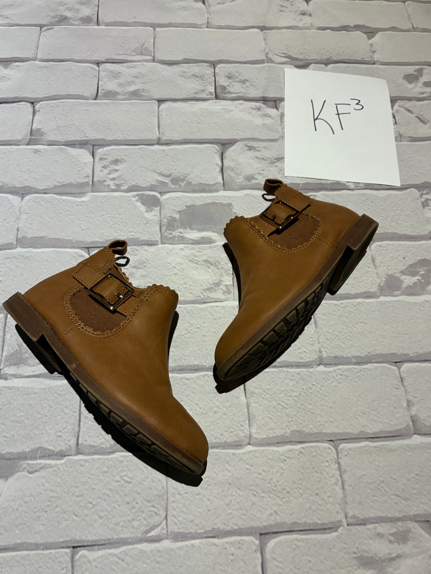 Shoes Size 8