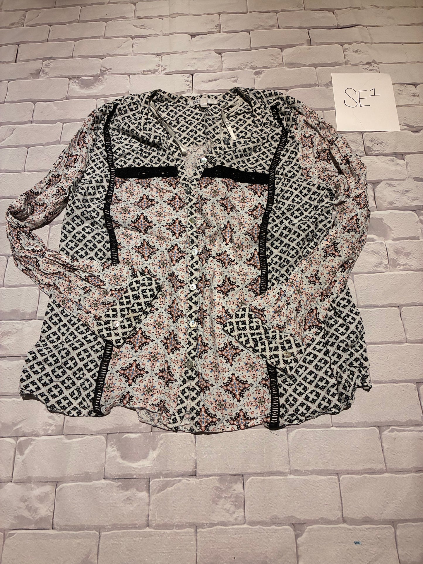 Ladies Top Size L