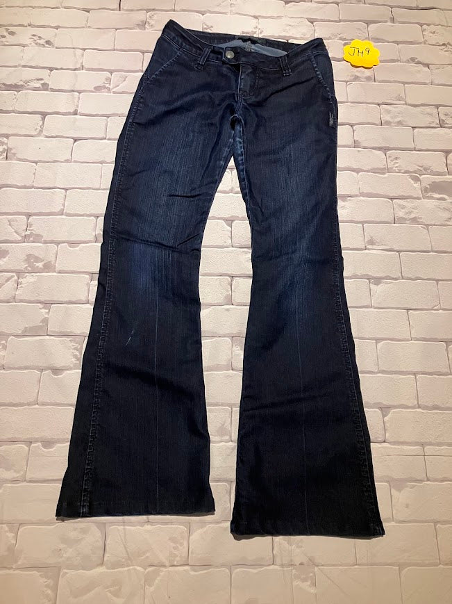 Ladies Bottoms Size 25/31