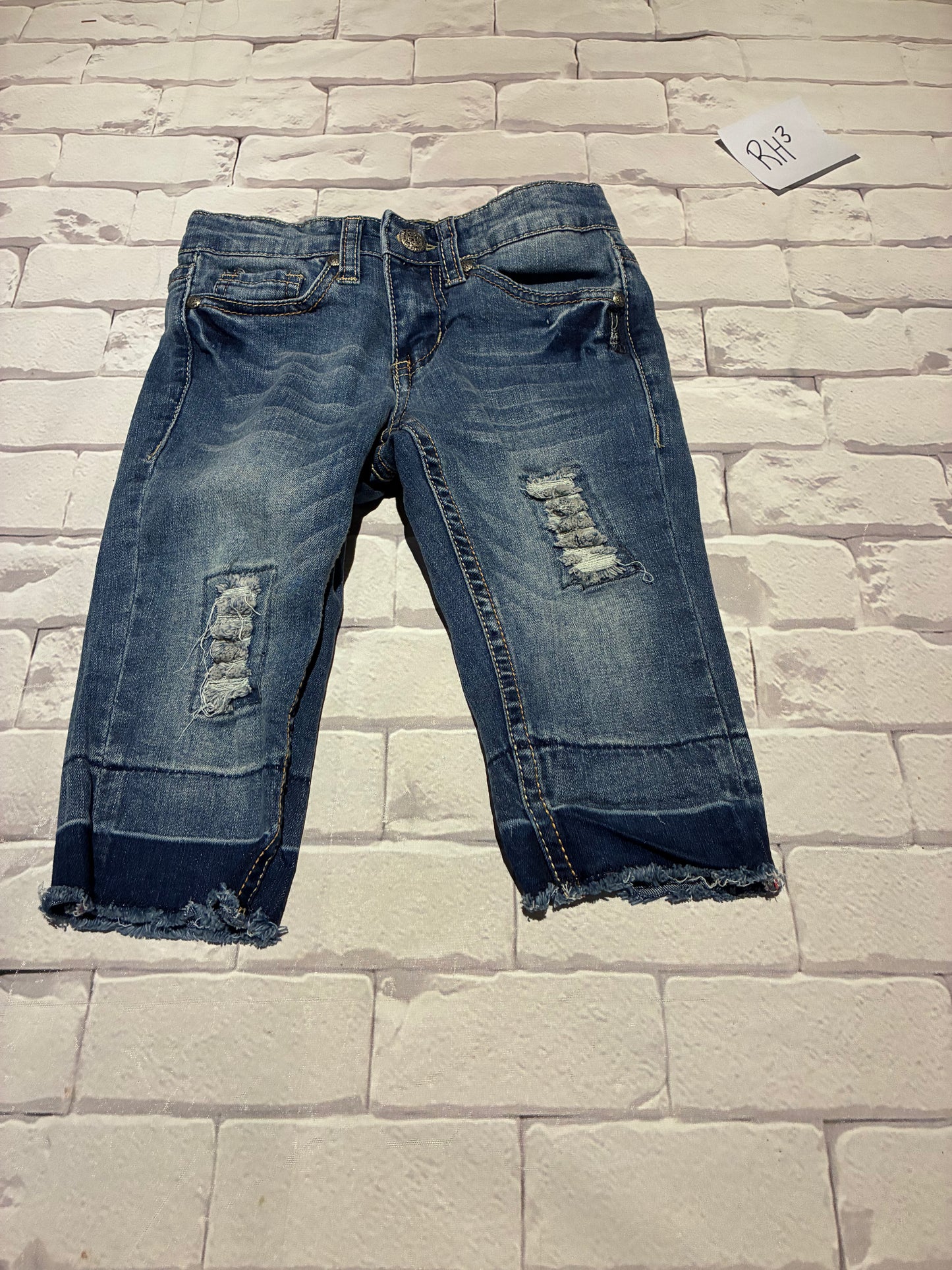 Bottoms Size 5 Capris