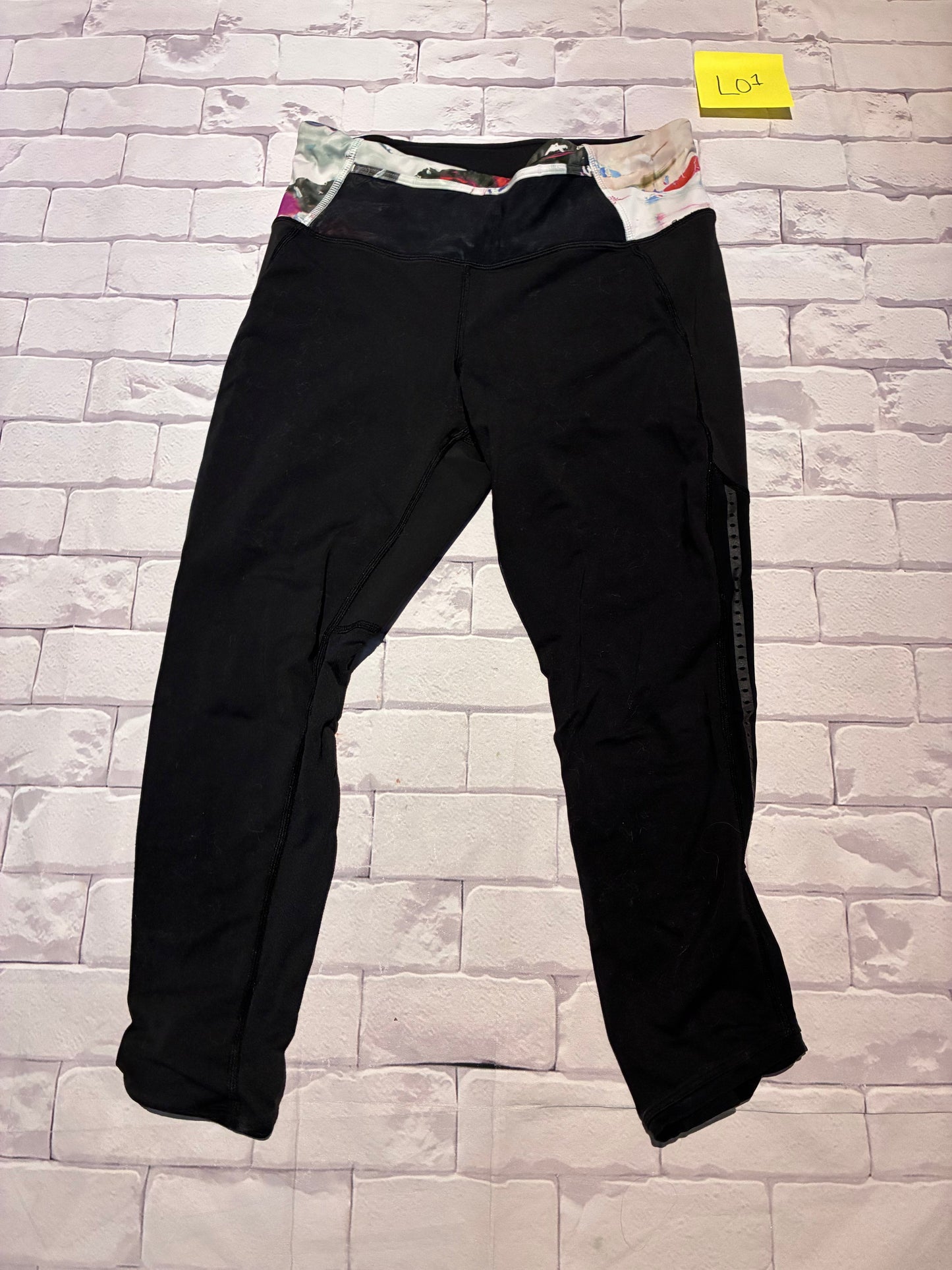 Ladies Bottoms Size 6