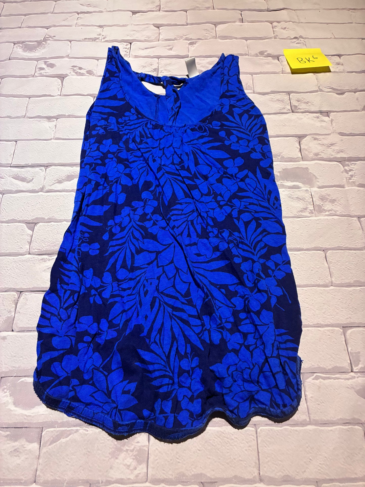 Ladies Top Size S Maternity