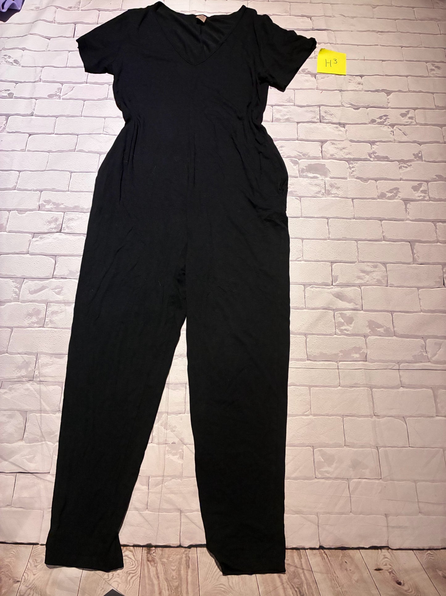 Ladies Outfit Size M