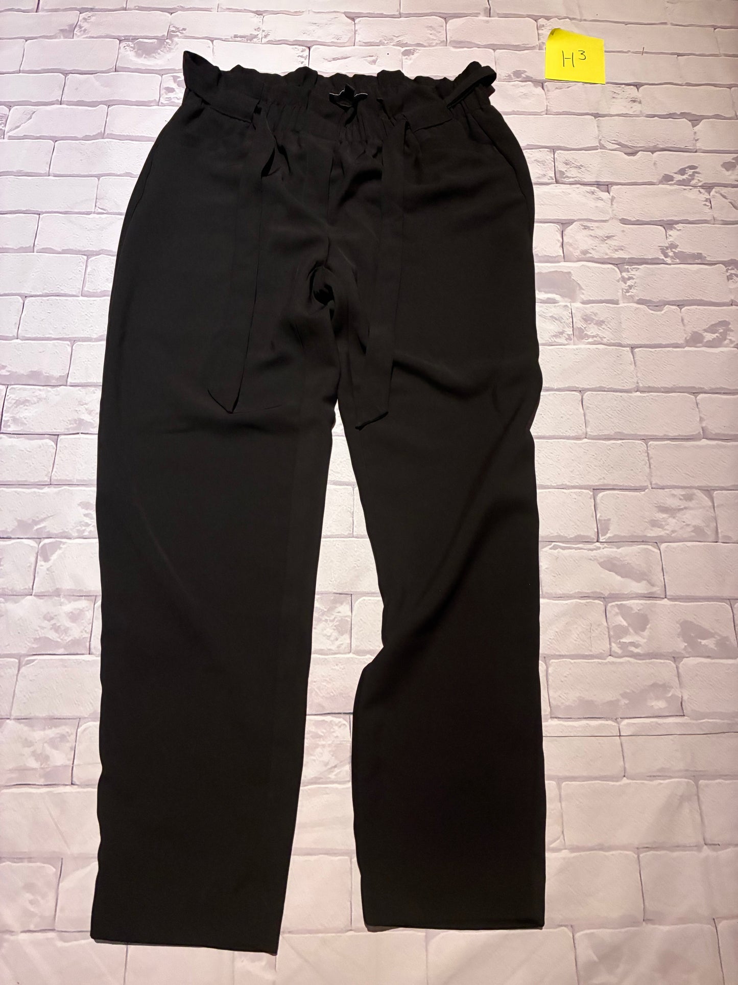 Ladies Bottoms Size 6