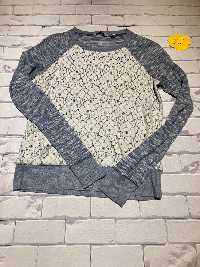 Ladies Top Size S Petite