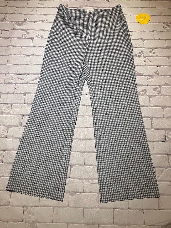 Ladies Bottoms Size S