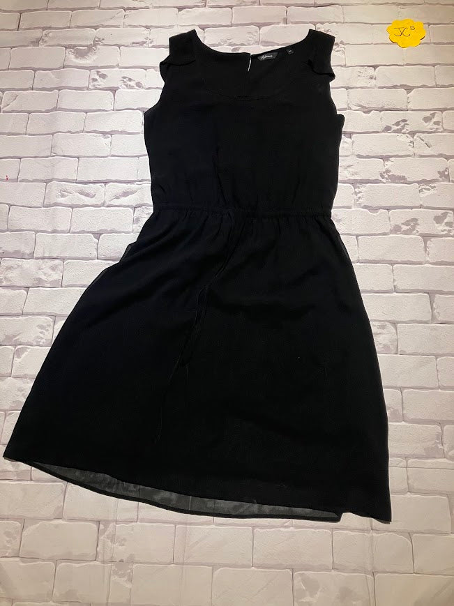 Ladies Dress Size S