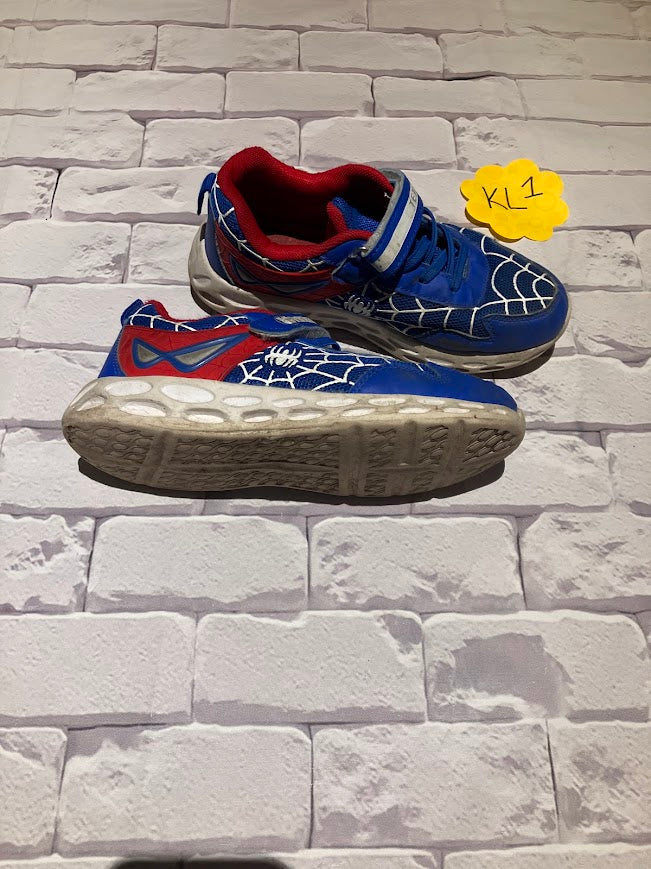 Boys Shoes Size 4.5
