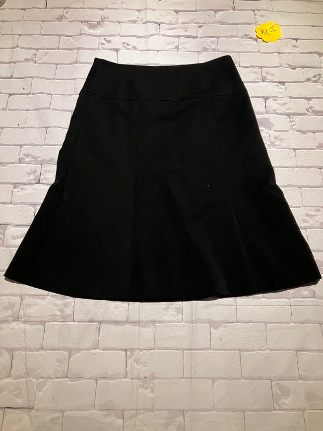 Ladies Bottoms Size 5-6