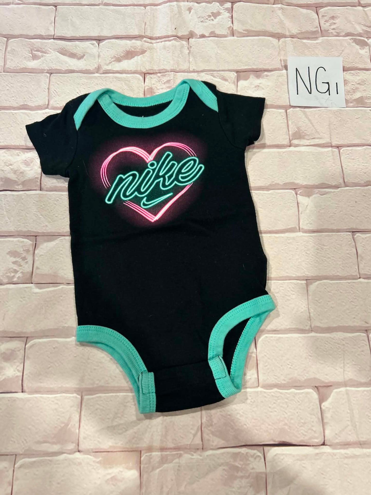 Tops Size 6-12m