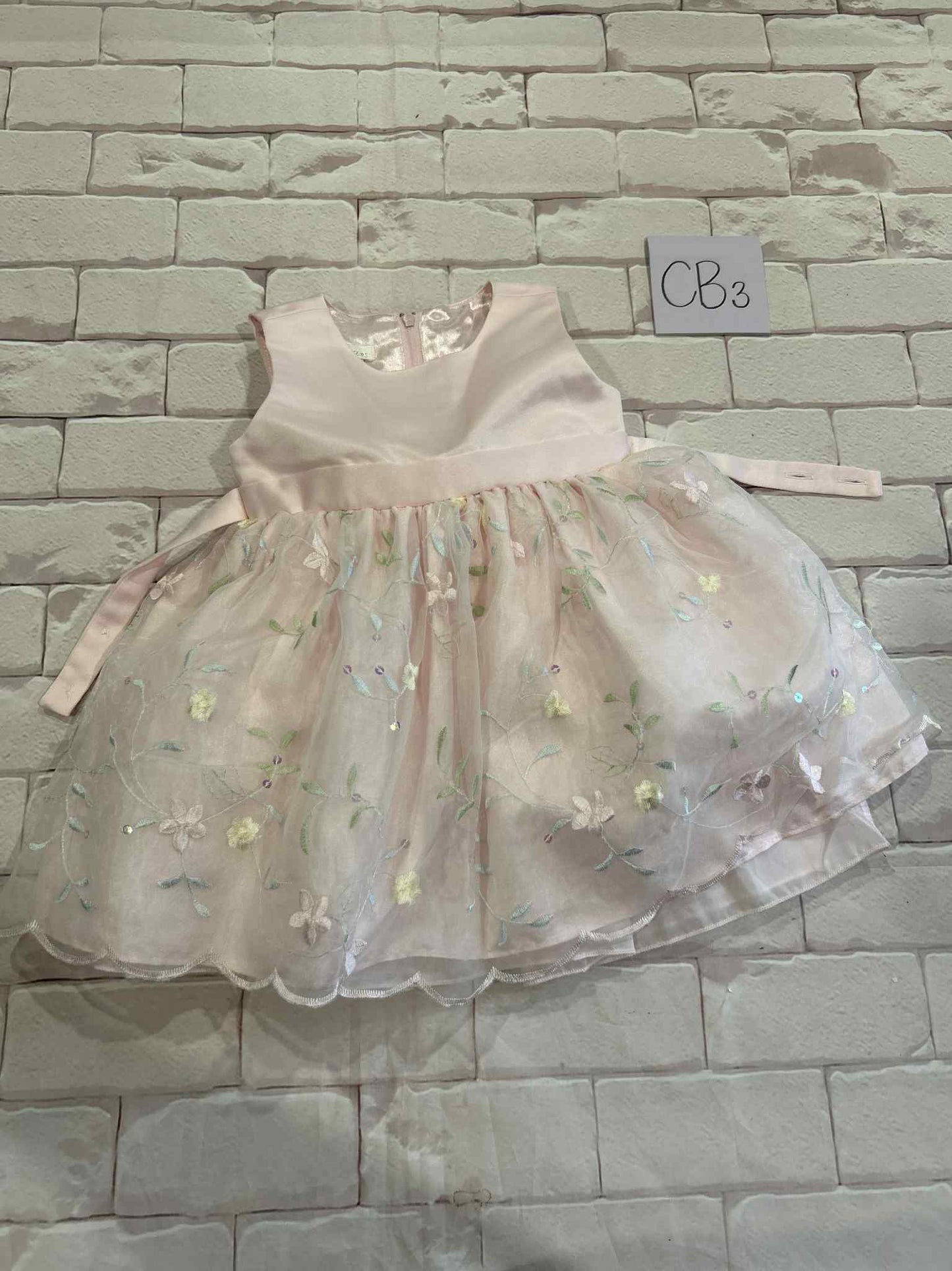Dress Size 18m
