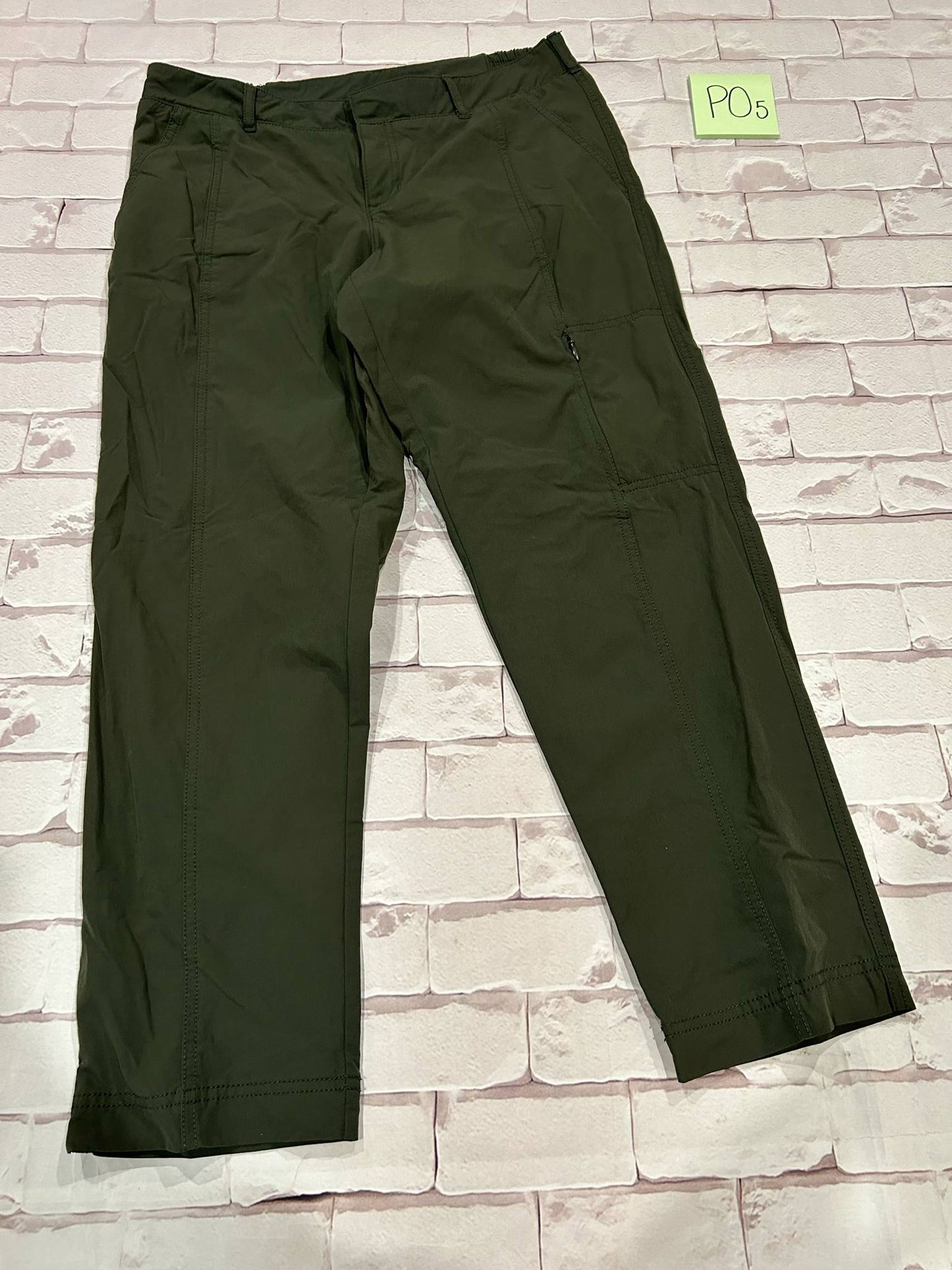 Ladies Bottoms Size 6