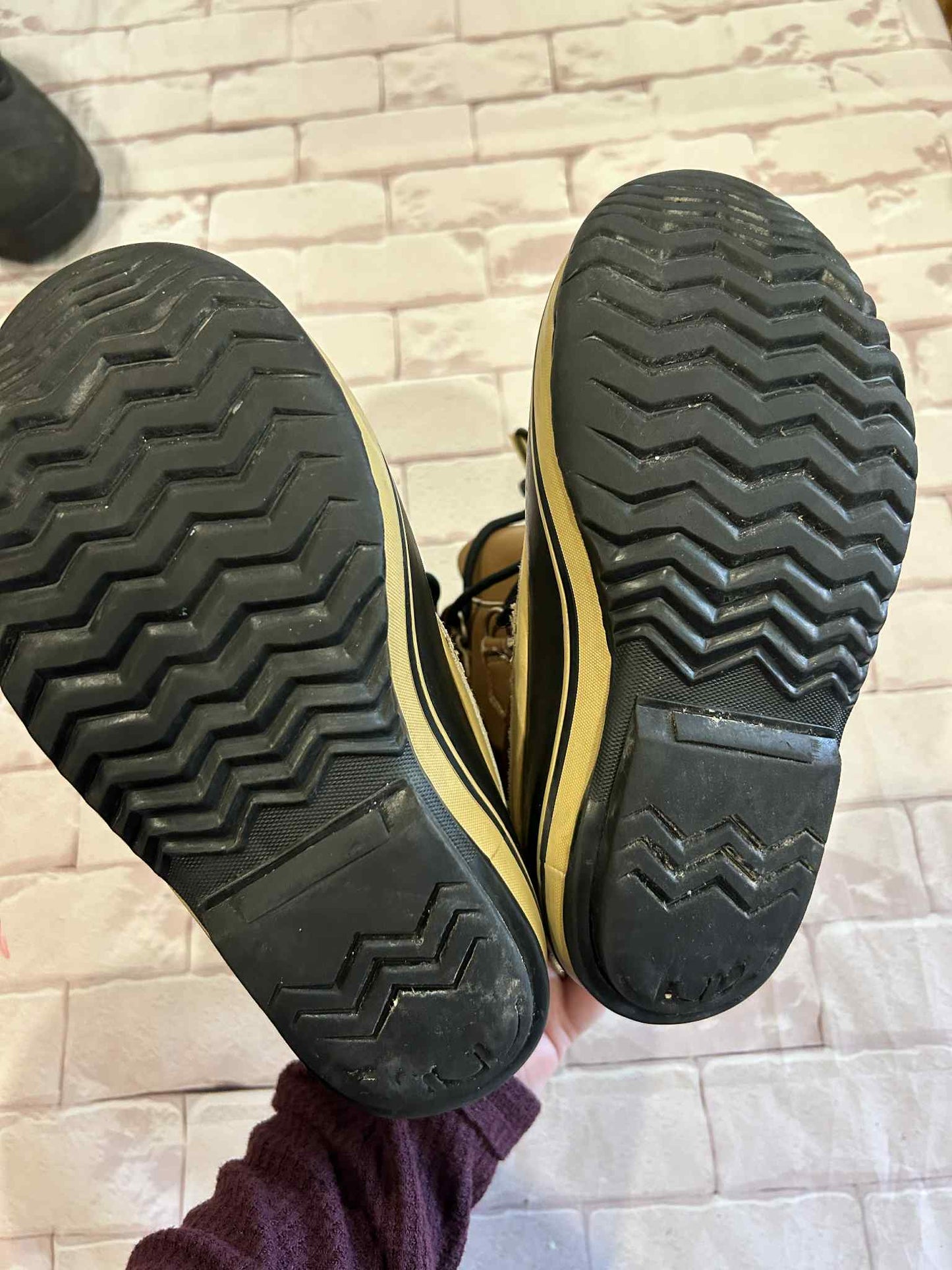 Shoes Size 4