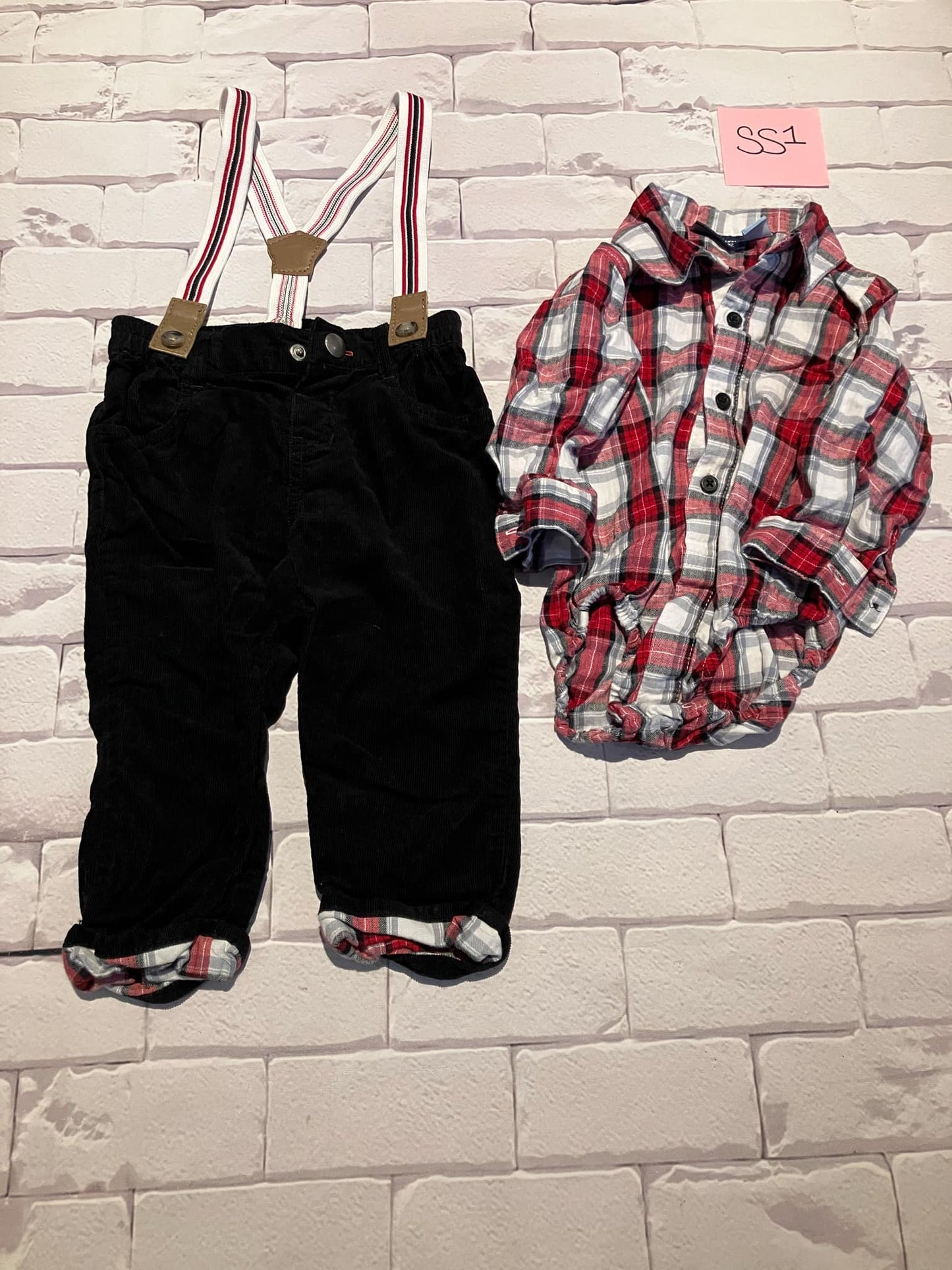 Boys Outfit Size 9-12m