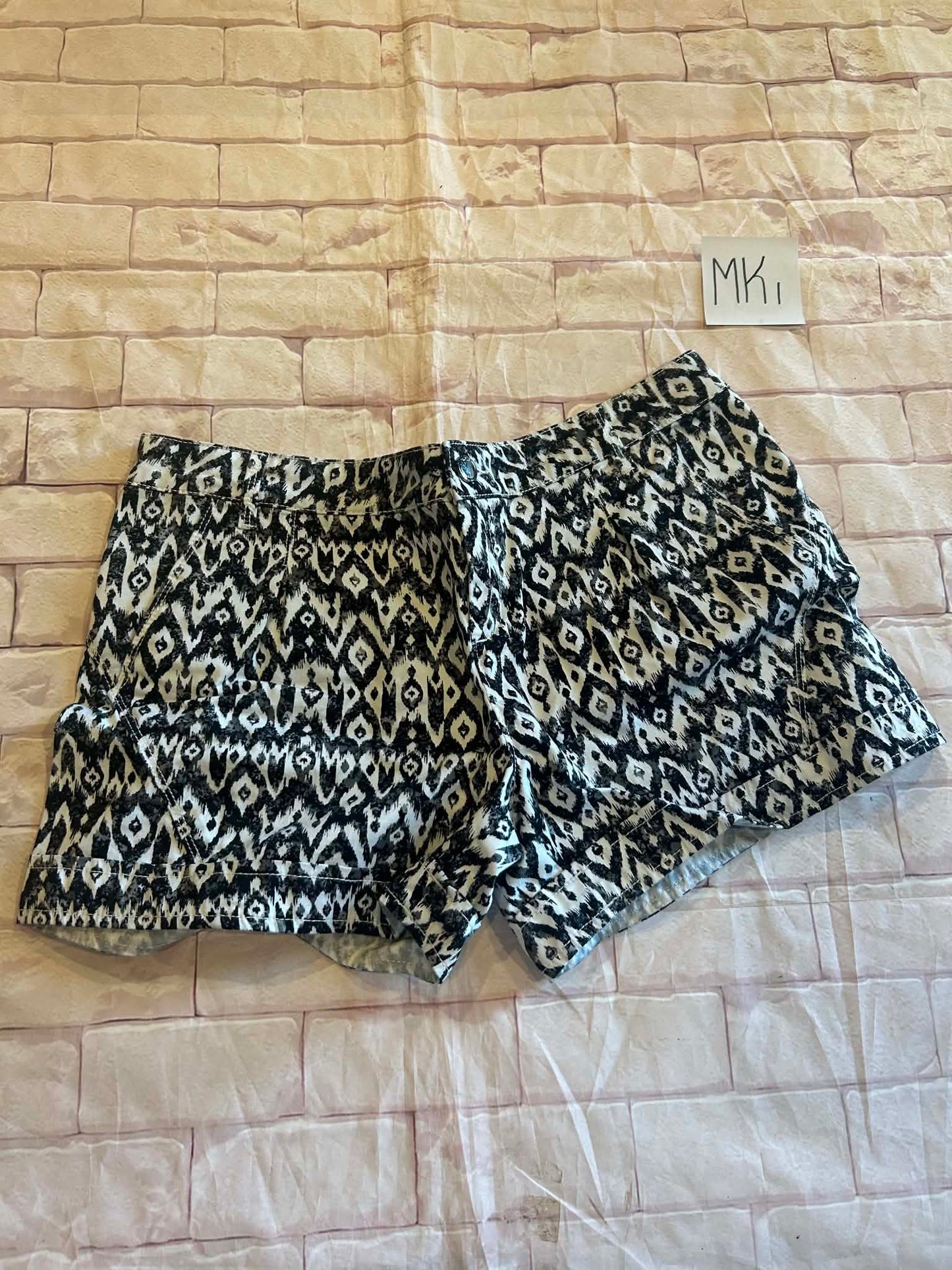 Ladies Bottoms Size 8