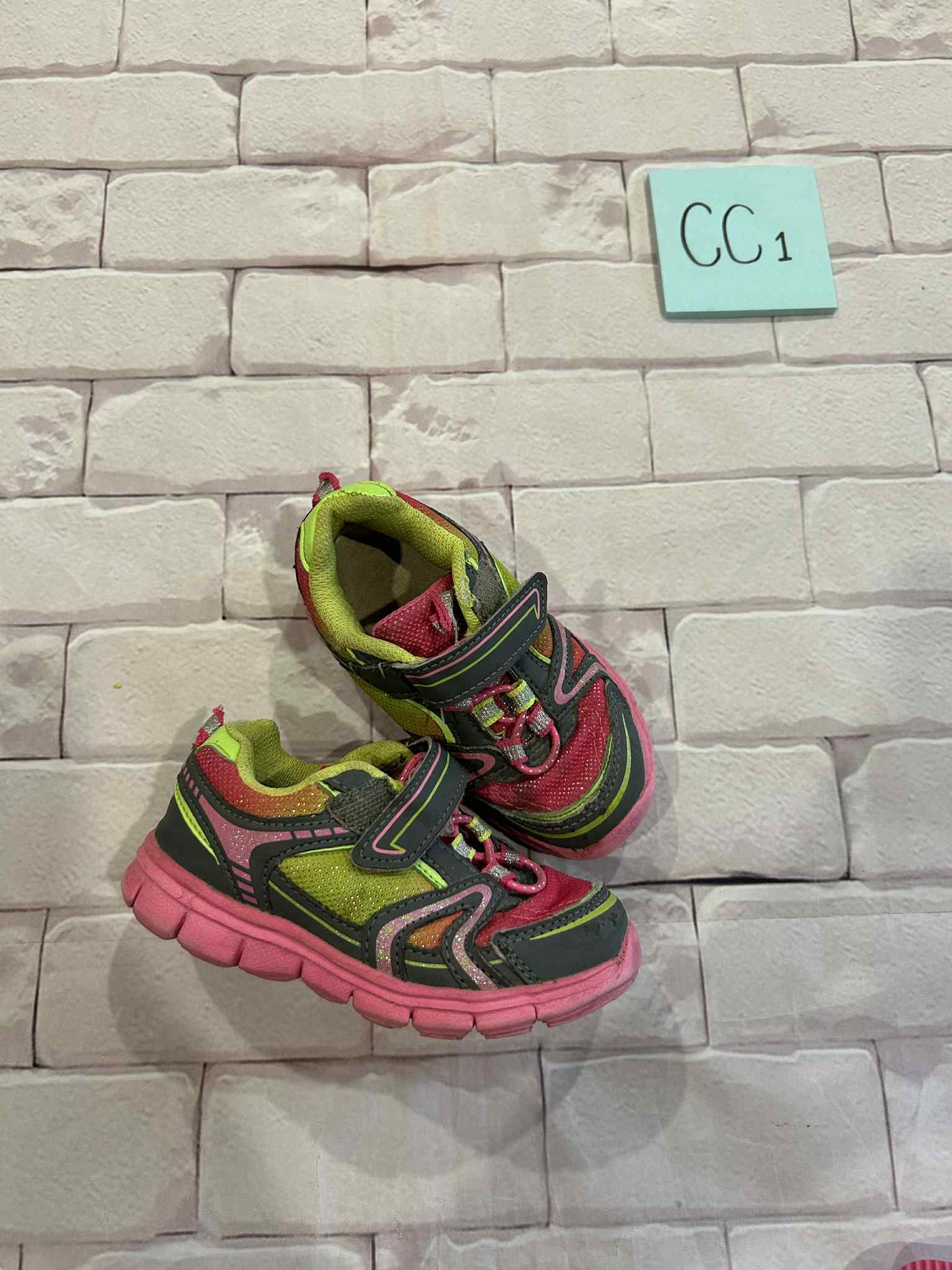 Girls Shoes Size 7