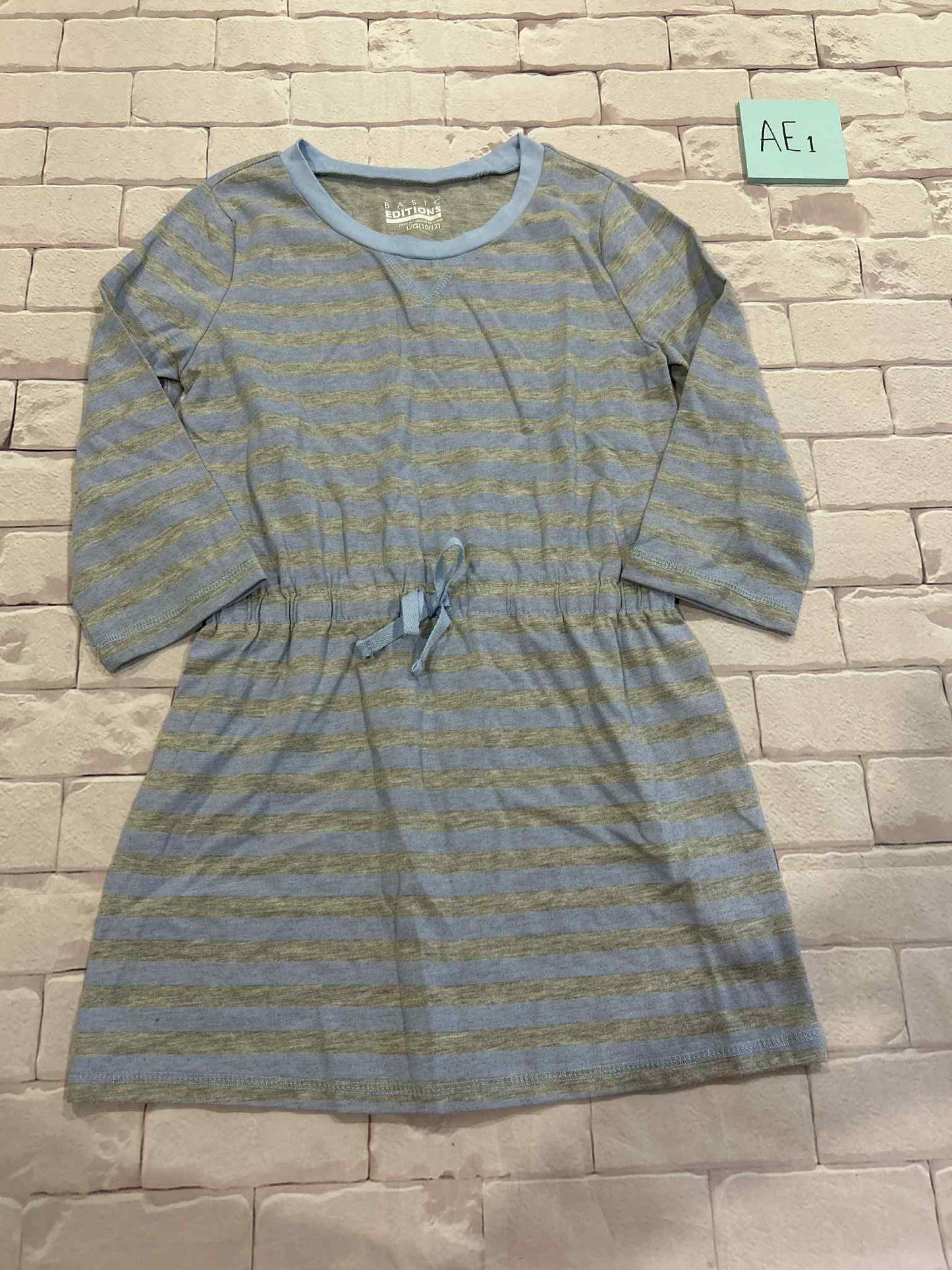 Girls Tops Size 10/12 Tunic