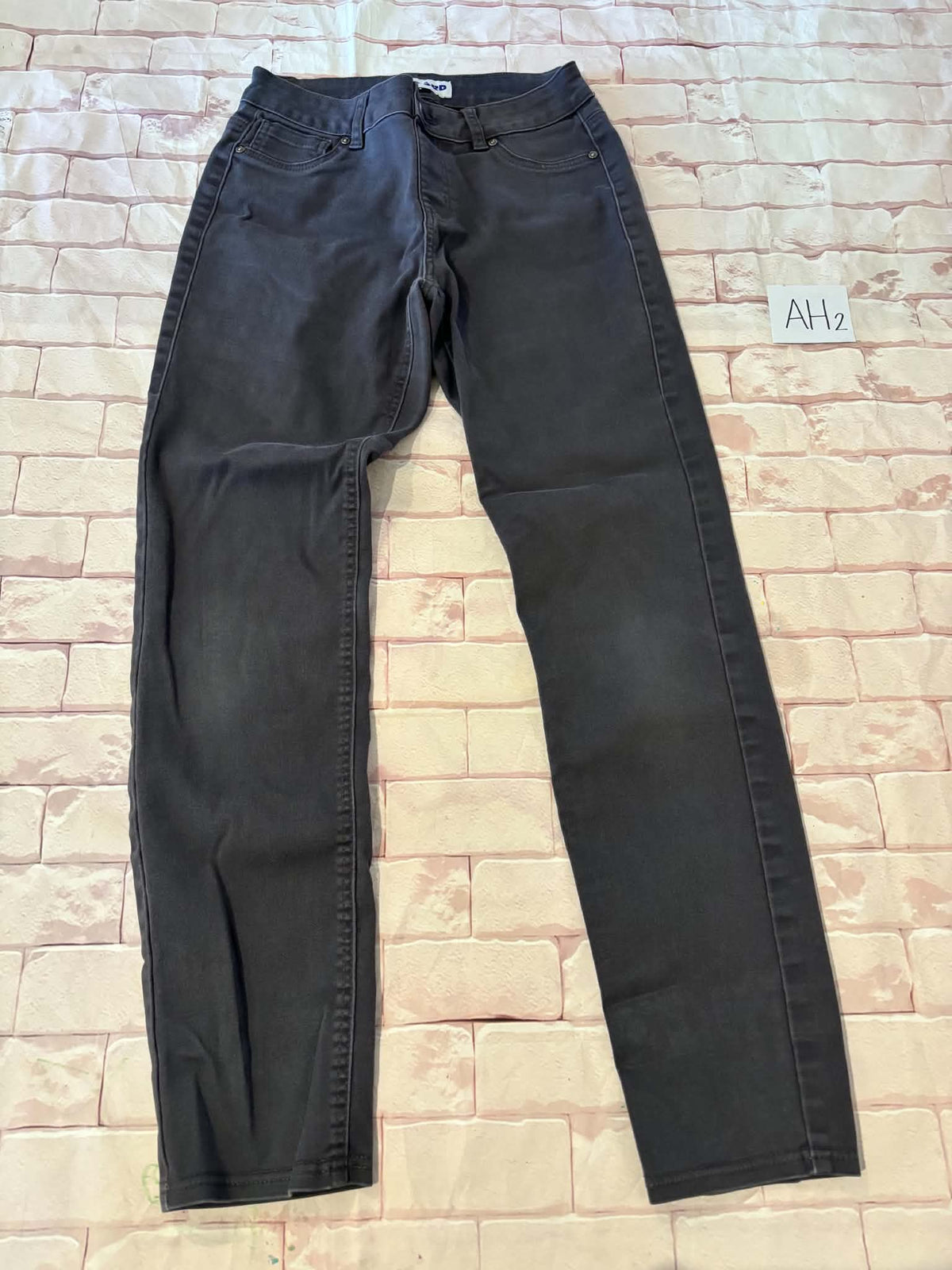 Ladies Bottoms Size 6